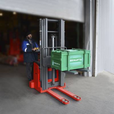 Самоходный штабелер BX 5515 FFL OXLIFT 5500 мм 1500 кг 
